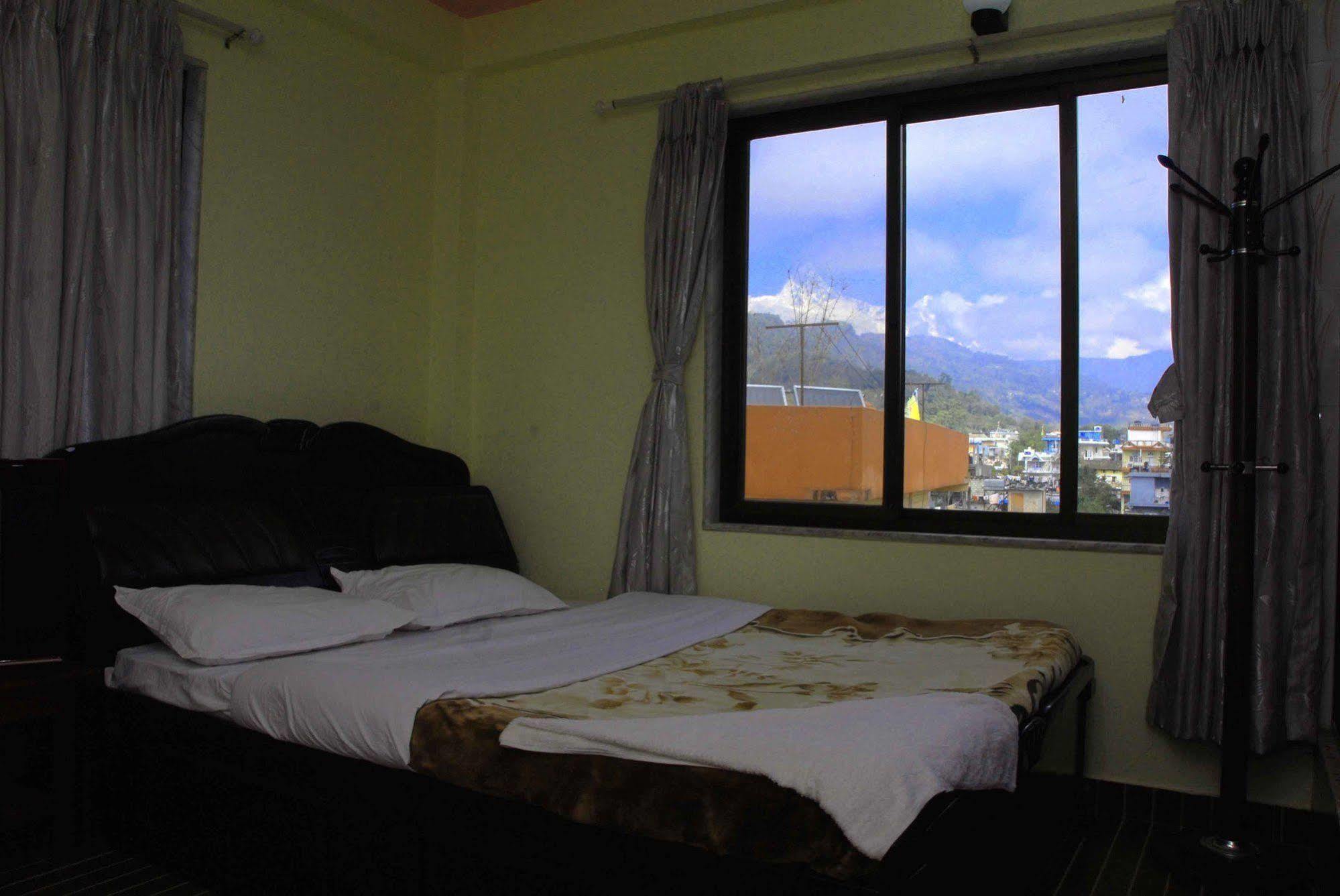 Hotel Glory Garden Pokhara Exterior photo