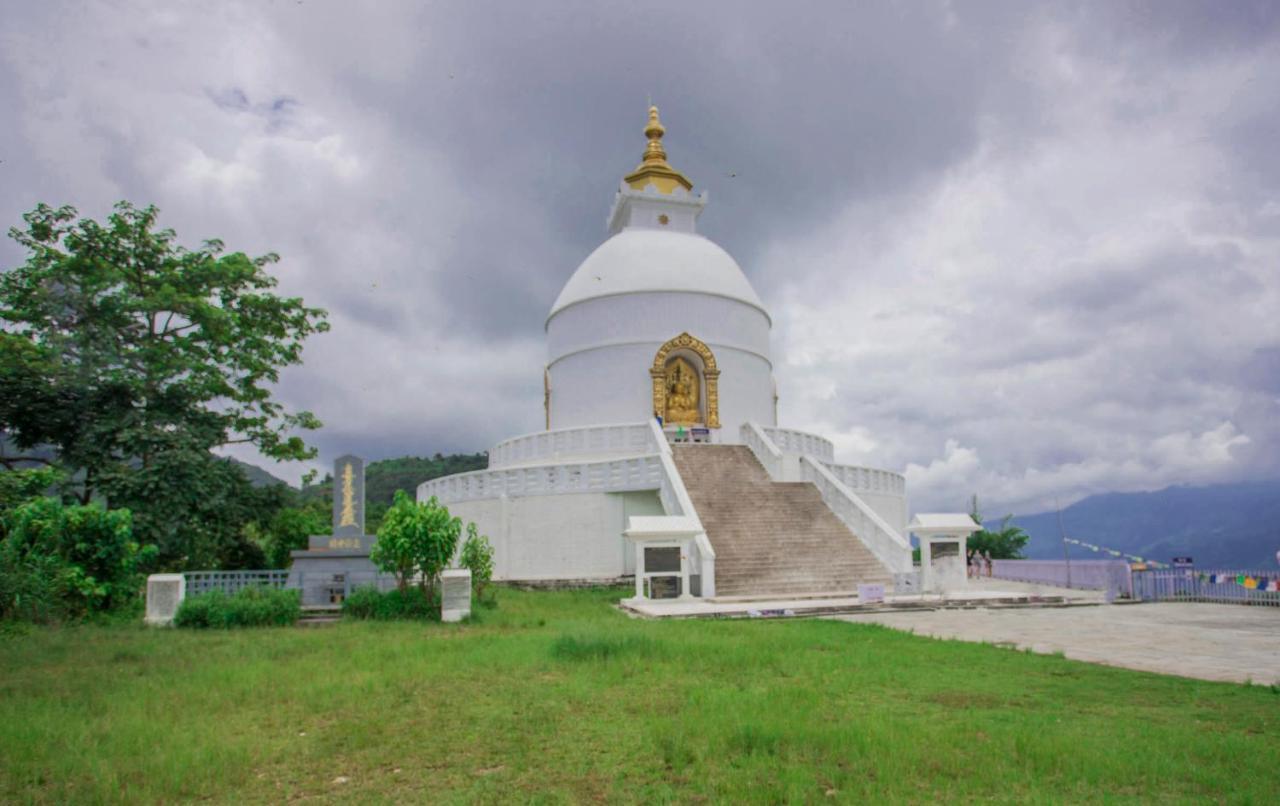 Hotel Glory Garden Pokhara Exterior photo