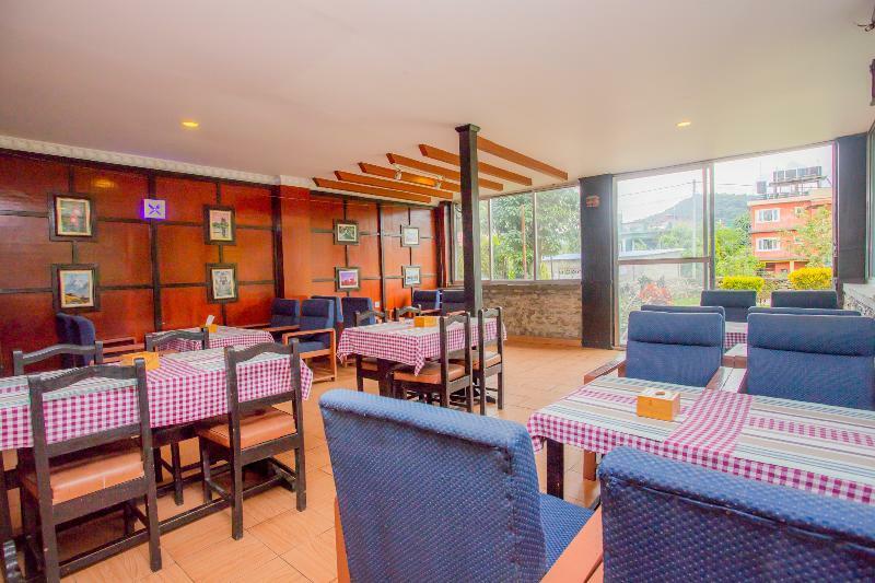 Hotel Glory Garden Pokhara Exterior photo